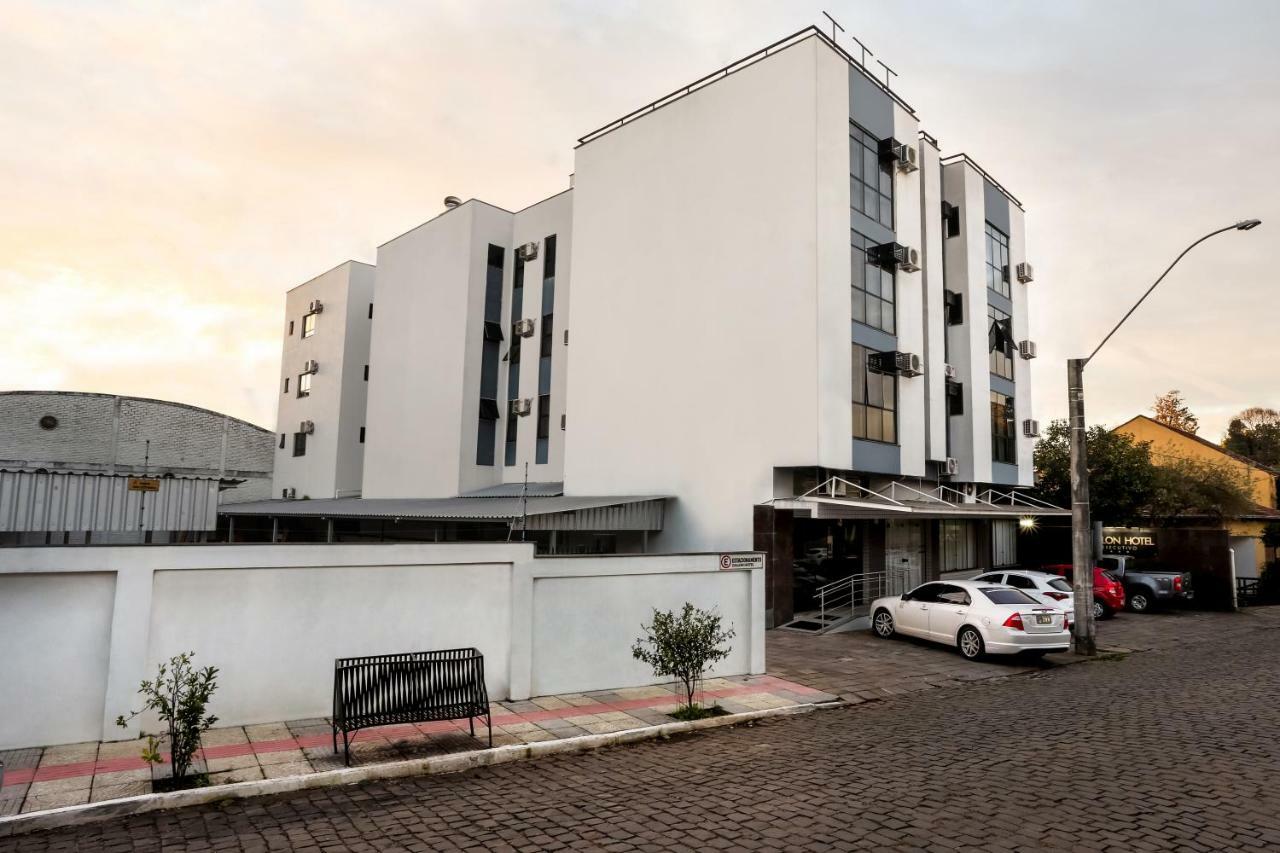 Zallon Hotel Executivo Lajeado  Extérieur photo